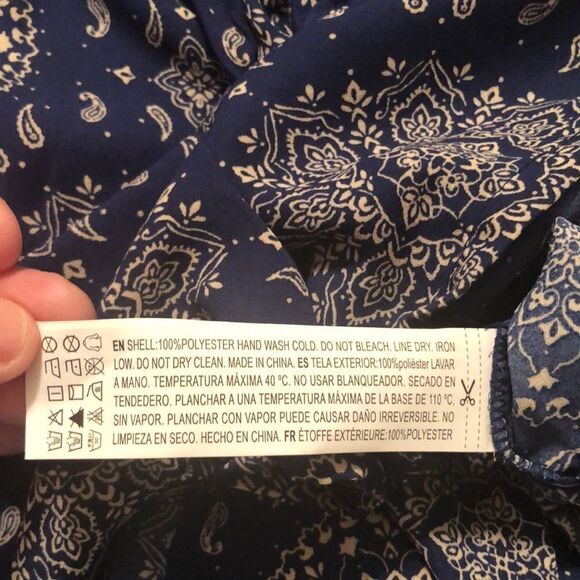 Forever 21 L Long Sleeve Paisley Navy White Romper - Picture 9 of 9